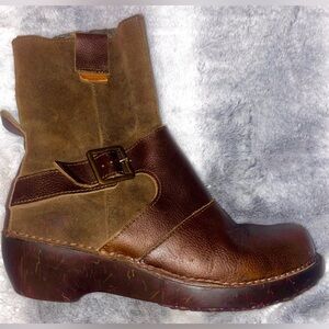 El Naturalista Leather & Suede Ankle Boots women's size l0